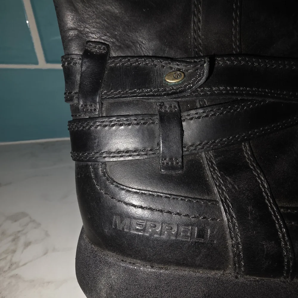 MERRELL'S Women's Black Leather Boots - Picture 4 of 11